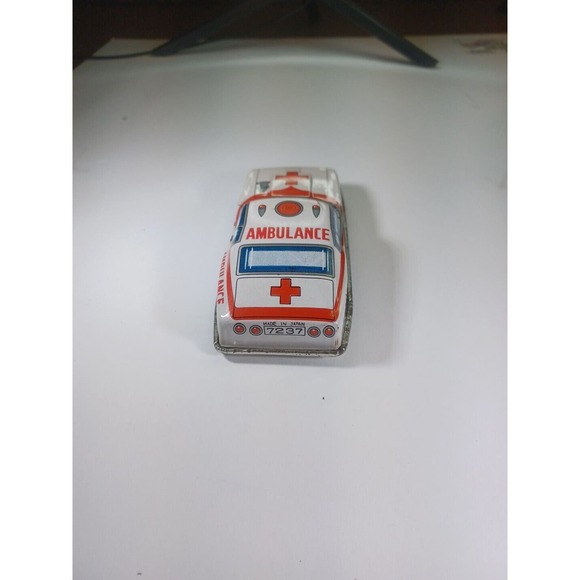 Vintage Tin Friction Car Japan Ambulance - Picture 4 of 7